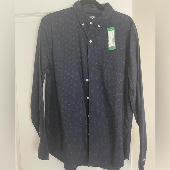 Large slim fit casual button down - Picture 2 of 2